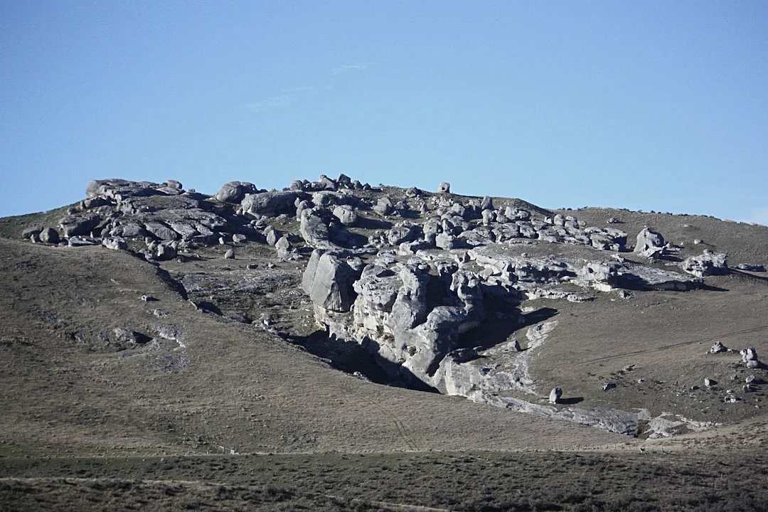 Maestros de Metal ¿Qué hace que los Maestros de Metal sean Líderes Naturales? Reflexiones sobre la Bazi chinese metaphysics illustration abstract energy